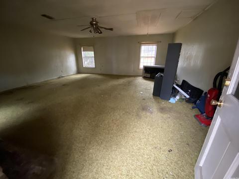 565 Sharp Ave, Camden, AR 71701 photo 2