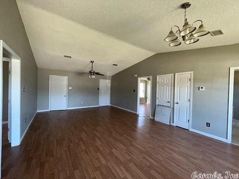 14001 Krestview Dr, Mabelvale, AR 72103 photo 2