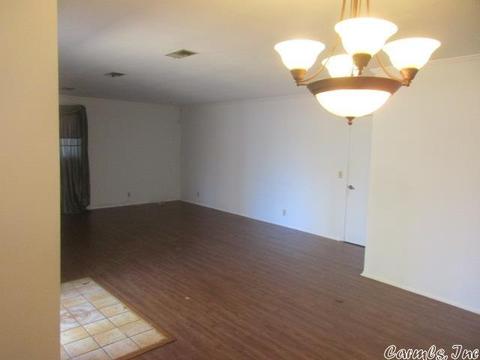 6901 Village Dr, Pine Bluff, AR 71603 photo 9