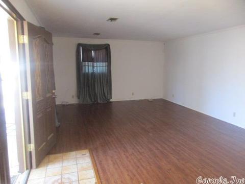 6901 Village Dr, Pine Bluff, AR 71603 photo 8