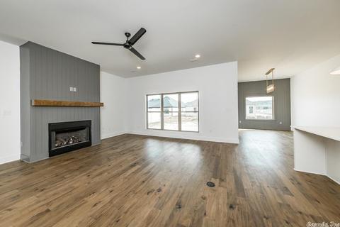 2425 Wilmington, Conway, AR 72034 photo 12