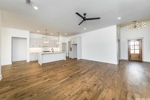 2425 Wilmington, Conway, AR 72034 photo 9