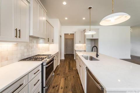 2425 Wilmington, Conway, AR 72034 photo 8