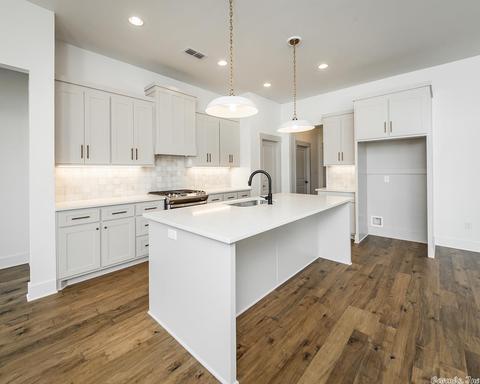 2425 Wilmington, Conway, AR 72034 photo 7