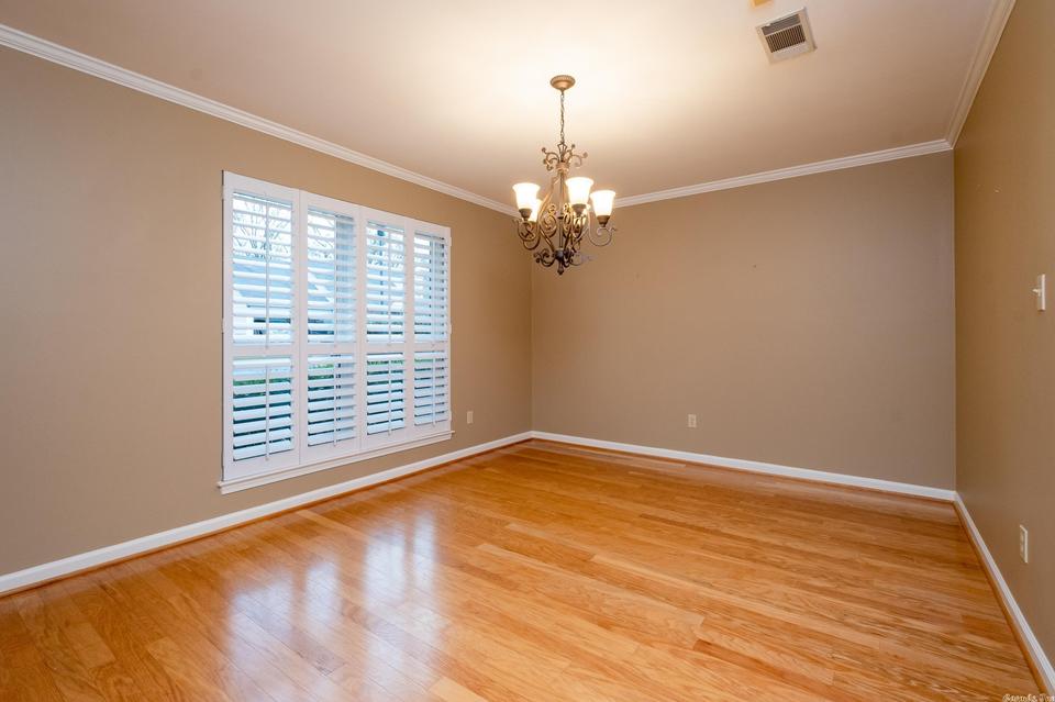  11 Charleston Pl, Little Rock, AR 72205 photo 4