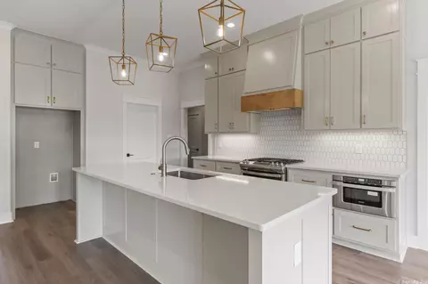 3065 Province, Benton, AR 72019 photo 3