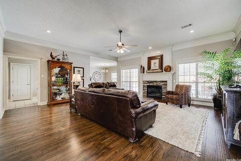 3310 Loetscher Cir, Conway, AR 72034 photo 3