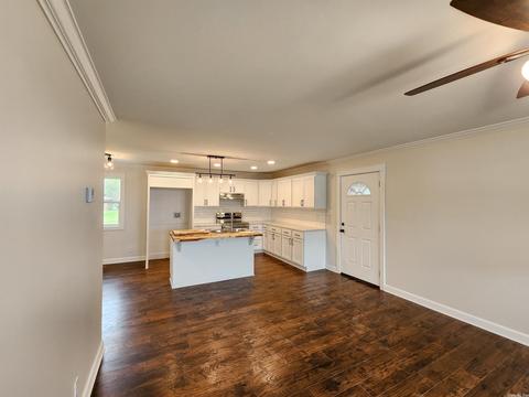 232 E Broad St, Lepanto, AR 72354 photo 3
