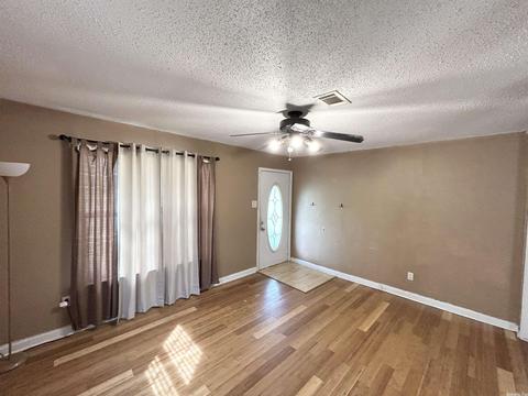 301 E Brownfield St, Letona, AR 72085 photo 3