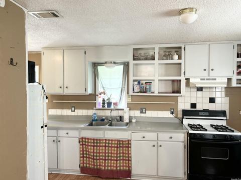 301 E Brownfield St, Letona, AR 72085 photo 7