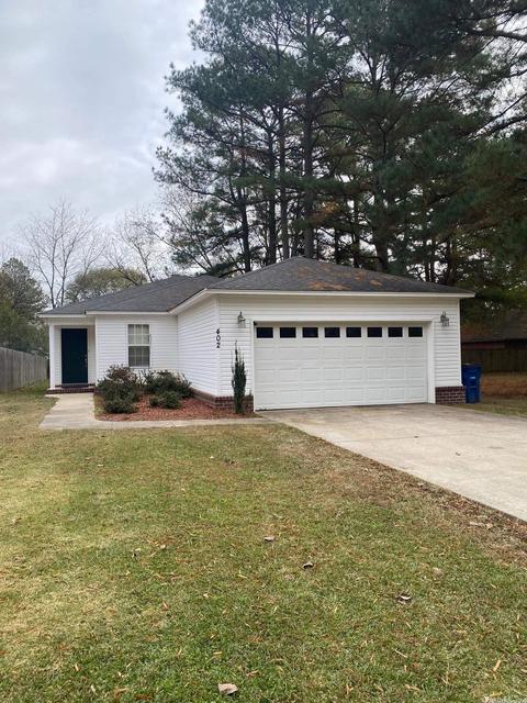 402 N Holly St, Beebe, AR 72012 photo 1