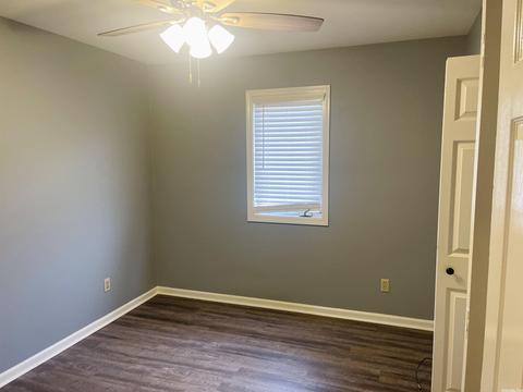 721 E North St, Benton, AR 72015 photo 9