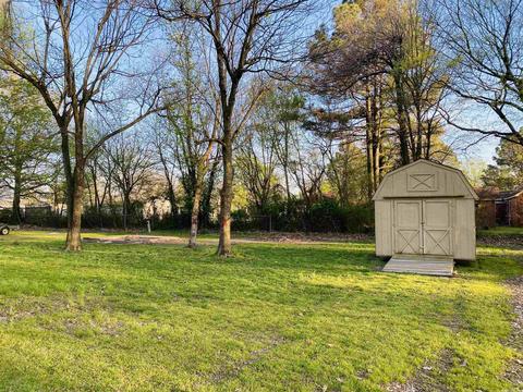 761 E Miller, Piggott, AR 72454 photo 2