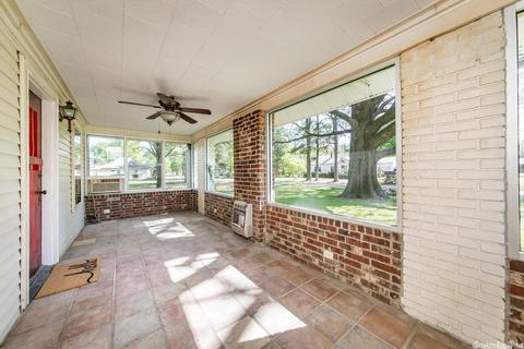 301 NE 3rd St, England, AR 72046 photo 4