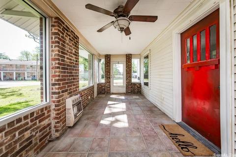 301 NE 3rd St, England, AR 72046 photo 5