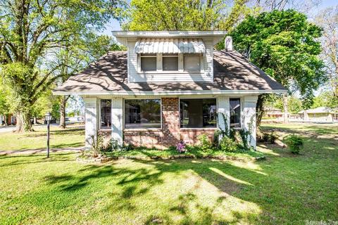 301 NE 3rd St, England, AR 72046 photo 1