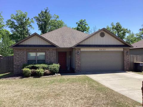 2033 Dandelion Dr, Benton, AR 72019 photo 1