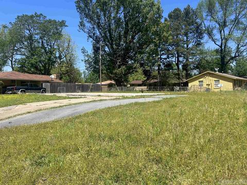3101 Tulip, Pine Bluff, AR 71603 photo 2