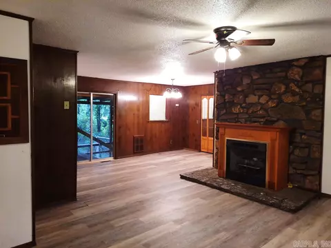 503 E Webb St, Mountain View, AR 72560 photo 5