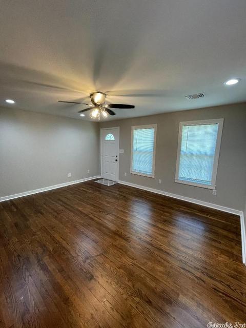 609 W College St, Beebe, AR 72012 photo 3