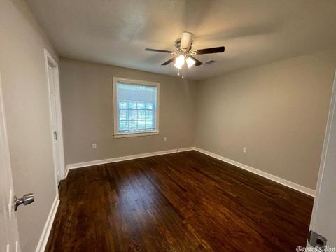 609 W College St, Beebe, AR 72012 photo 17