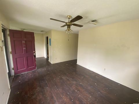 1420 Cedar, Benton, AR 72015 photo 3