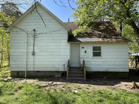 840 E Cherry St, Piggott, AR 72454 photo 4