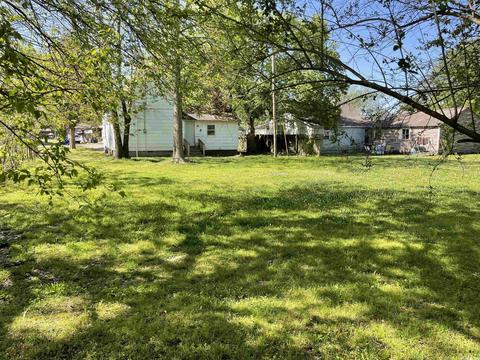 840 E Cherry St, Piggott, AR 72454 photo 6