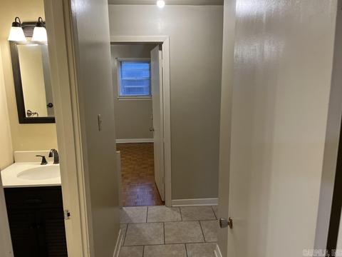 3704 S Holly, Pine Bluff, AR 71603 photo 4