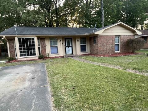 3704 S Holly, Pine Bluff, AR 71603 photo 1