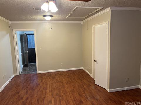 3704 S Holly, Pine Bluff, AR 71603 photo 2