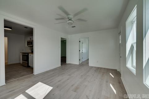722 Third St, Conway, AR 72032 photo 5