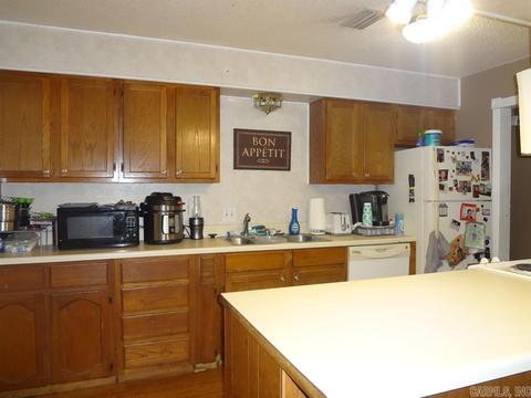 1628 E North, Benton, AR 72015 photo 4