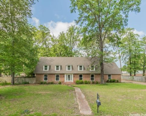 9 Jefferson Pl, Pine Bluff, AR 71603 photo 1