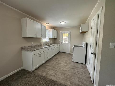 522 Second St, Salem, AR 72576 photo 4