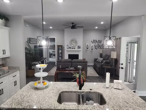 105 Brayden, Brookland, AR 72417 photo 6
