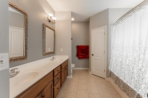 341 Madison Village Dr, Benton, AR 72015 photo 2