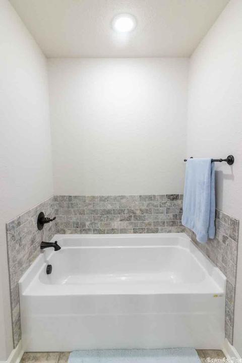 18 Chesapeake Dr, Austin, AR 72007 photo 17
