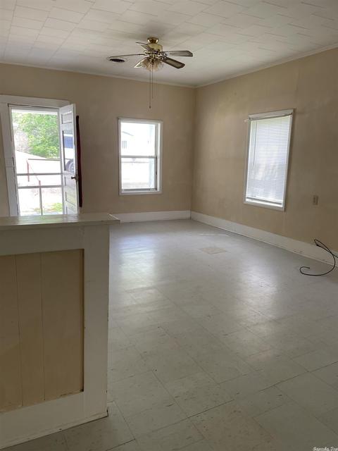 860 W Ct, Piggott, AR 72454 photo 4