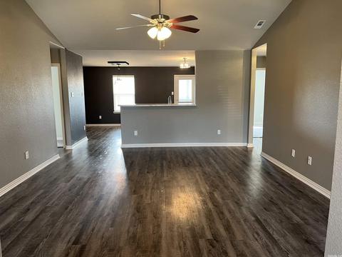35 Bobby Cir, Cabot, AR 72023 photo 4
