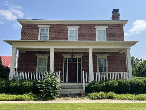 1045 Burrow Ave, Conway, AR 72032 photo 1