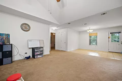 101 Cub Dr Ave, De Queen, AR 71832 photo 2