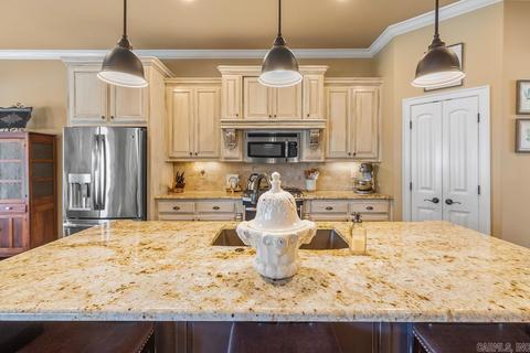 2144 Avondale Dr, Benton, AR 72019 photo 10