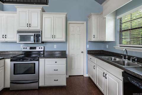 46 Skinner Hl, Conway, AR 72032 photo 10