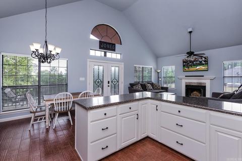 46 Skinner Hl, Conway, AR 72032 photo 14