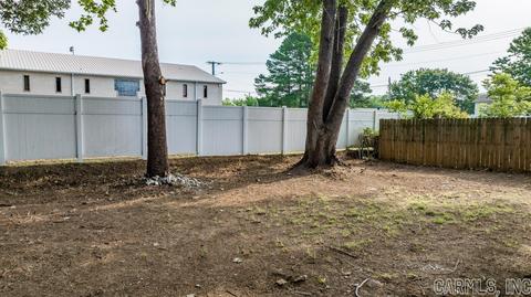 526 Spruce St, Conway, AR 72032 photo 9