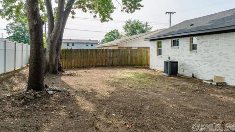 526 Spruce St, Conway, AR 72032 photo 10