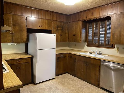 404 Beverly Pl, Bryant, AR 72022 photo 10