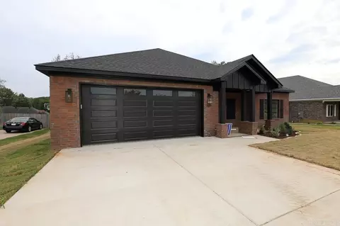305 Grant Dr, Bryant, AR 72022 photo 3