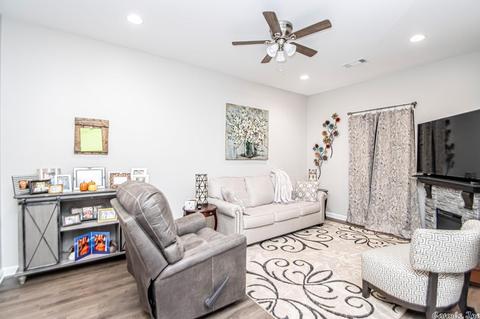 714 Fairfield, Benton, AR 72019 photo 7